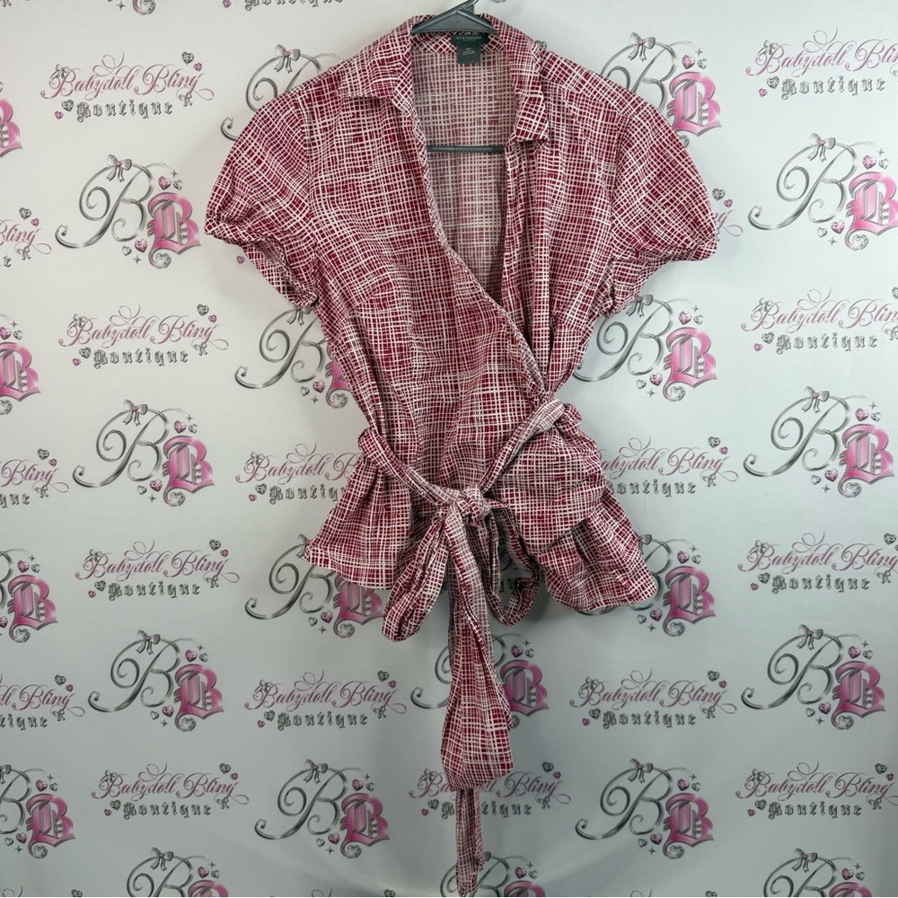 Ann Taylor shirt T-shirt tie up belted sexy cute Red Grid Pattern Blouse